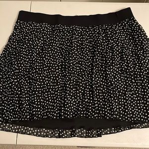 SOLD - Motherhood Maternity Black & White Polka Dot Skirt - Size XL